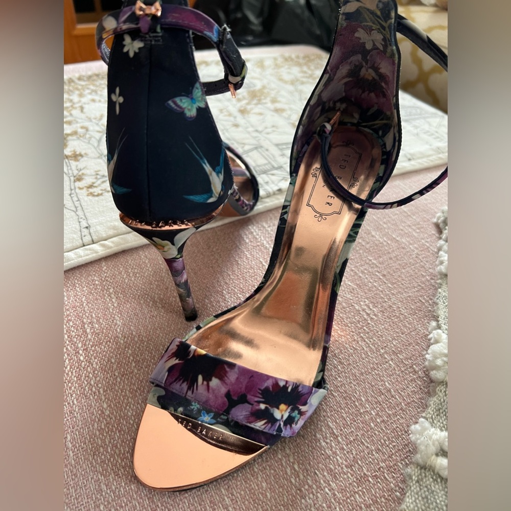 Ted Baker stiletto heels with pansy print size 8